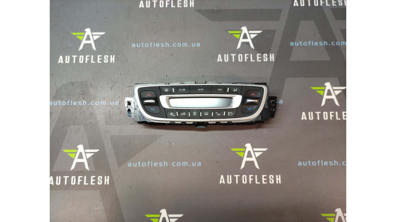 Б/у блок управления печкой/ климат контролем 275106046R для Renault Fluence Z.E. Б/у блок управления печкой/ климат контролем 275106046R для Renault Fluence Z.E.